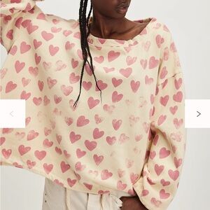 Magnolia Pearl Heart Hermosa
Sweatshirt